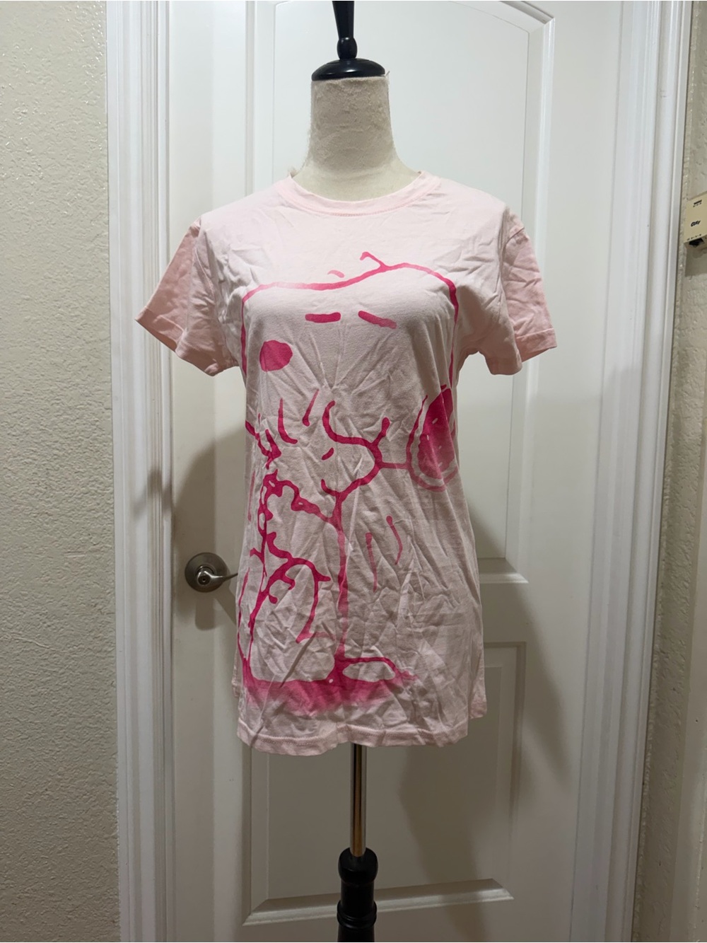 NWT Knotts Cedar Fair Snoopy pastel Pink Short Sleeve Graphic Tee XL 2012